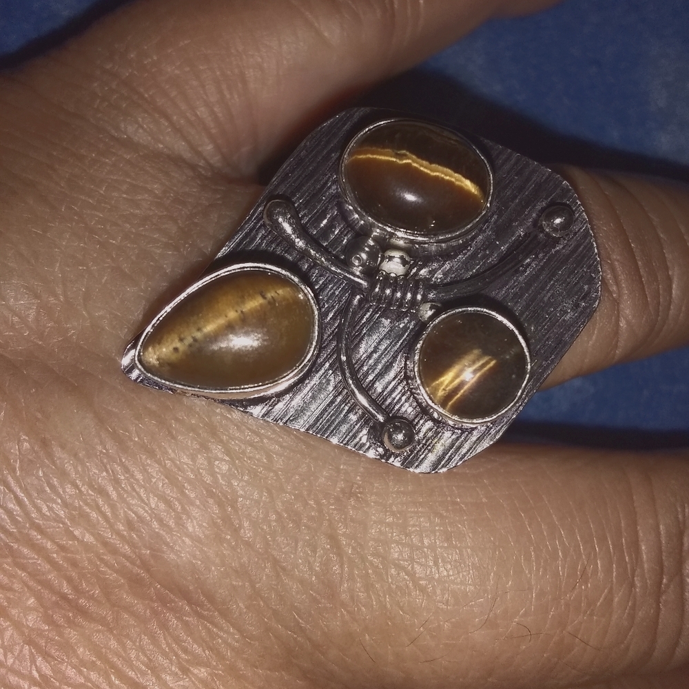 STUNNING!/ ARROWHEAD TIGER'S EYE RING💕